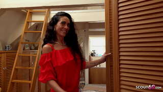 TYSK SCOUT - SKINNY SKITNE MAMMA FORFØRE TIL HARD ASSFUCK PÅ FALSKE MODELL JOBBEN FOR KONTANTER