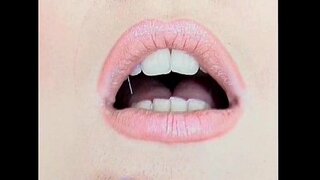 Анджела Тайгер - лесбиянка - ақ