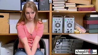 Te cailín óg thief fucked ag cop truaillithe