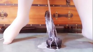 ĀZIJAS MEITENE PATĪK BŪT