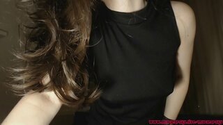 Piens pil caur manu kleitu